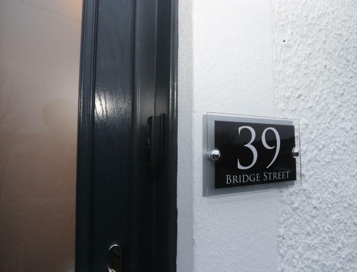 Dollar Apartments-39 Bridge Street Екстер'єр фото